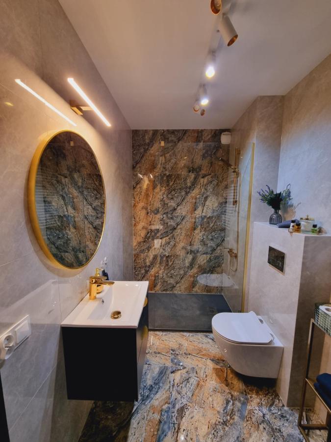 Apartament Jacuzzi Krakow Exterior photo