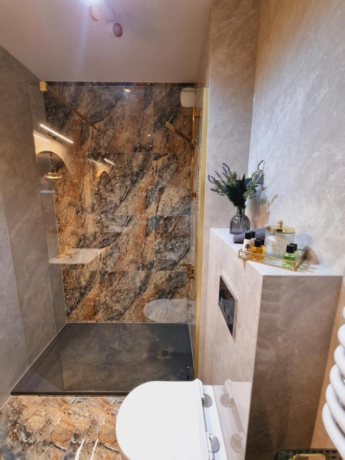 Apartament Jacuzzi Krakow Exterior photo