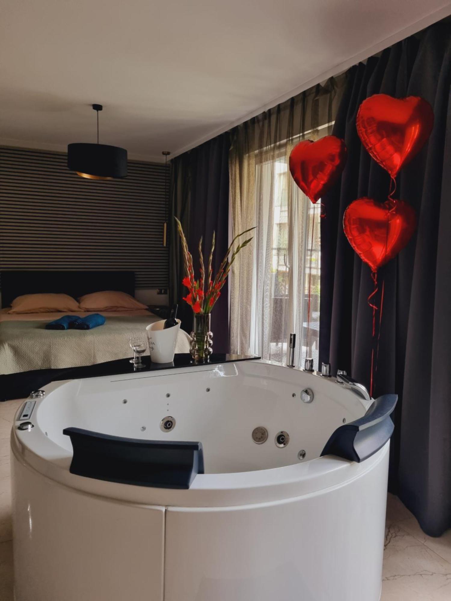 Apartament Jacuzzi Krakow Exterior photo