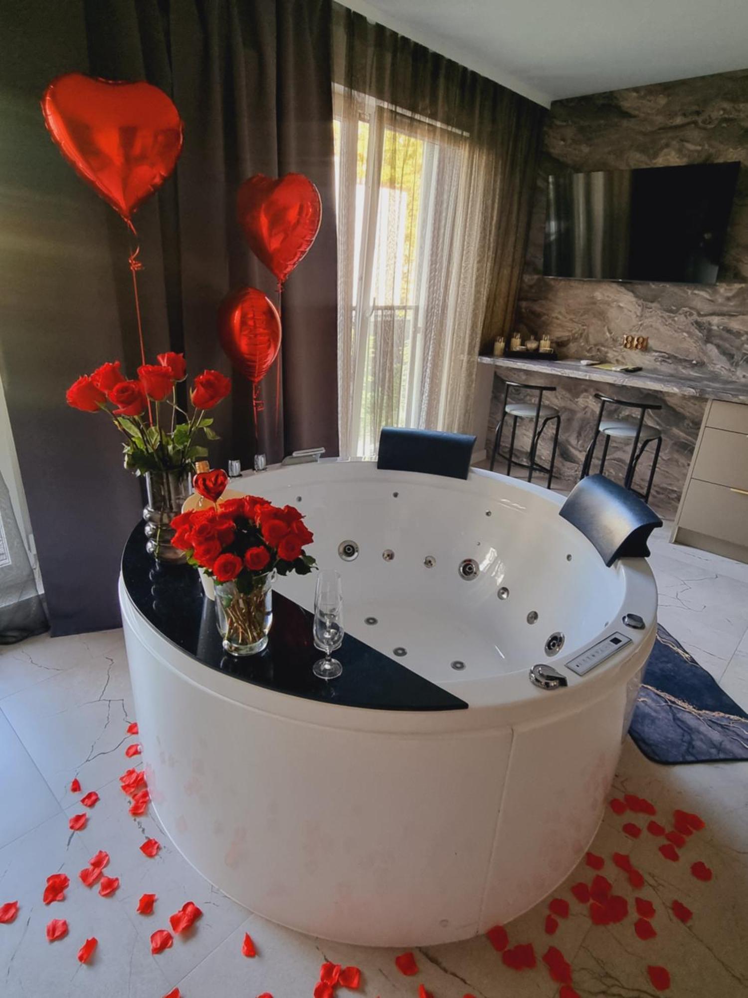 Apartament Jacuzzi Krakow Exterior photo